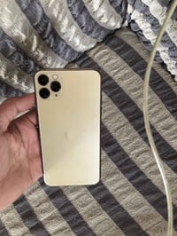 ١١ برو ماكس • شاشة مبدلة • بطارية مبدلة