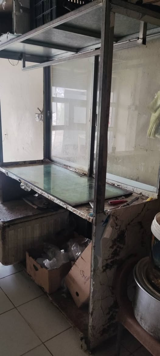 غرض مطعم كامل للبيع
المكان ديالى بعقوبه
الرقم ***********
