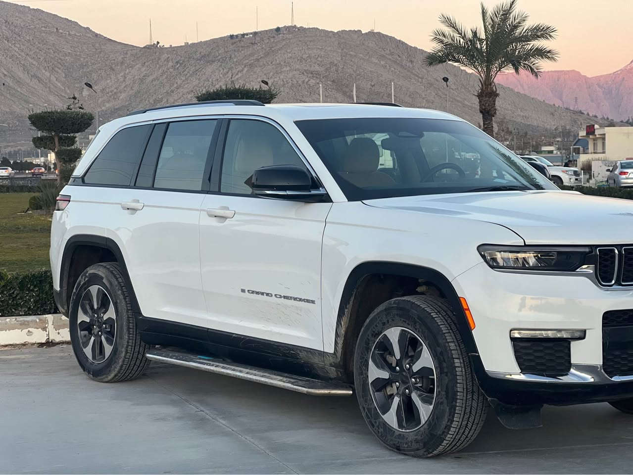 جێب گراند چیرۆکی 2022  لۆک زۆر جوانە

عەپات مواسەفات  دەبڵ ئەکسل و پانۆراما

 تەنها یەک پارچەی کلێری ئەمریکا 

سێ مۆدە ١- بەنزین ٢ کارەبا ٣- هایبرێت
بی تعدیل بێ چاڵ و چۆڵ 

سەنەوی بە ناوی خۆمە هی ماڵە

ژمارە مۆ بایل/*********** 
***********

نرخ /310 مەجال رانية, السليمانية
