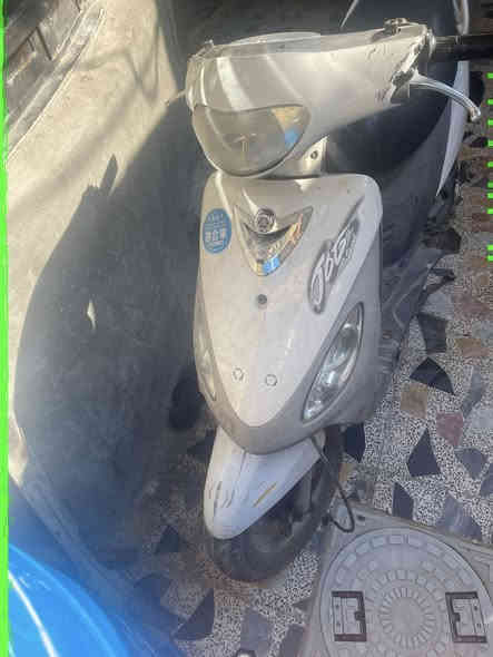 دراجه للبيع منغوليه نكلبت بيهه وريد أبيعه 300قفل اشاير كلبوات كلشي شغال صارلي 20يوم من جفتهه صوت ناعم هاذه رقمي *********** خابر او تدلل
