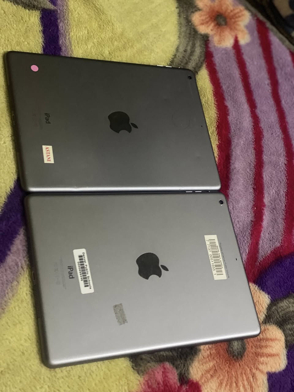 سلام عليكم
ايباد اير زوج ثنين نصيفات جدأ سلاسه فول  يستخدم الدراسه والطفال والمشاعدة الفلام  نضيفات بشكل وسعرهن مناسب يدعم جميع العاب والبرامج 
نصيفات كلش 
زوج اليبادات سعرهن 210 وبيهن مجال قليللل حق الجيه

وجهاز شاوومي جديد بل كارتون هنة وغراضه 
ذاكرته 512
جهاز ما مستخدم ابد سعره 110
مستعجل عله بيعتهم بسبب ضروف 
رقم الهاتف ***********
العنوان ميسان
