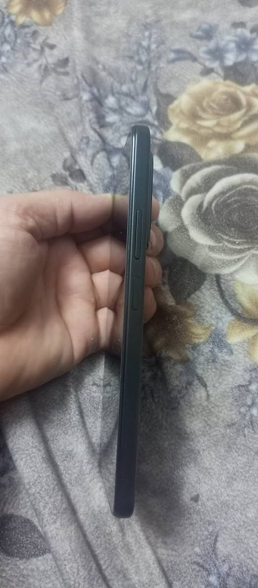 السلام عليكم تلفون POCO M7  جديد فتح كارتونه ذاكره 256 داخليه 8 معالج 8 كامره 50 ميكه بكسل جديد جديد رايده 200 عنواني الشعب منطقة الثعالبه بجانب محطة وقود الصمود رقمي ***********
