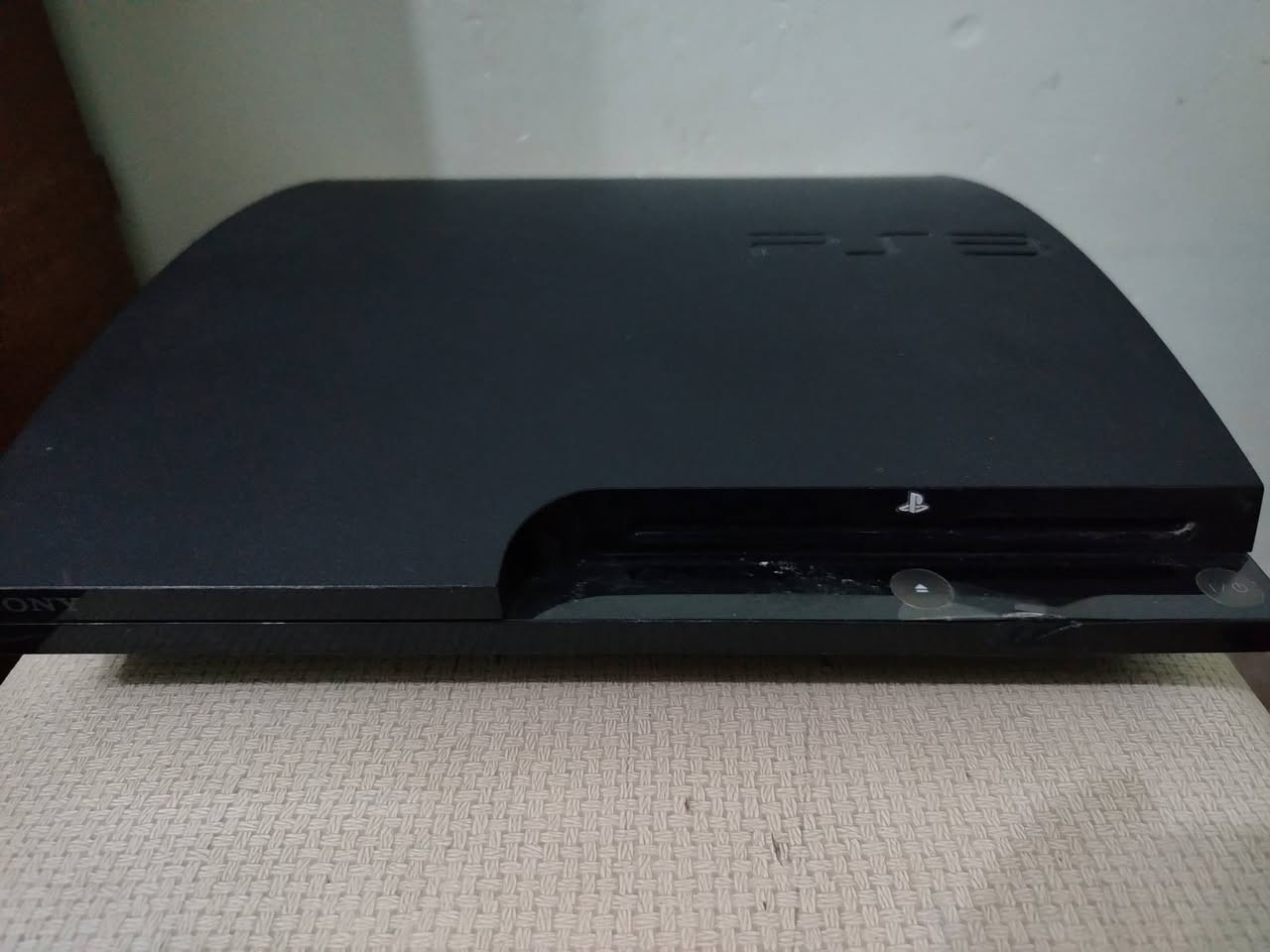 PS3 Slim
 ما مهكر وقابل للتهكير حسب طلب الزبون.. َتهكير اونلاين يعني تكدر تلعب اونلاين وجهاز مهكر

هارد ٣٢٠ كيكا
مع ١٠ أقراص أصلية
يدة أصلية بدون رجاج ( اصدار الاولي الفات)
محدث آخر تحديث 4.93

السعر : ١٥٠ الف

ملاحظة : ضربة خفيفة يم دكمة الباب ما مأثر عليه..
مفتوح فقط تبديل معجون بمعجون اصلي mx4

توصيل متوفر ٥
٦ لمحافظات العراق


**إذا كنت صاحب هذا الإعلان وتريد حذفه لأي سبب، رجاءا أرسل رسالة إلى الدعم الفني**