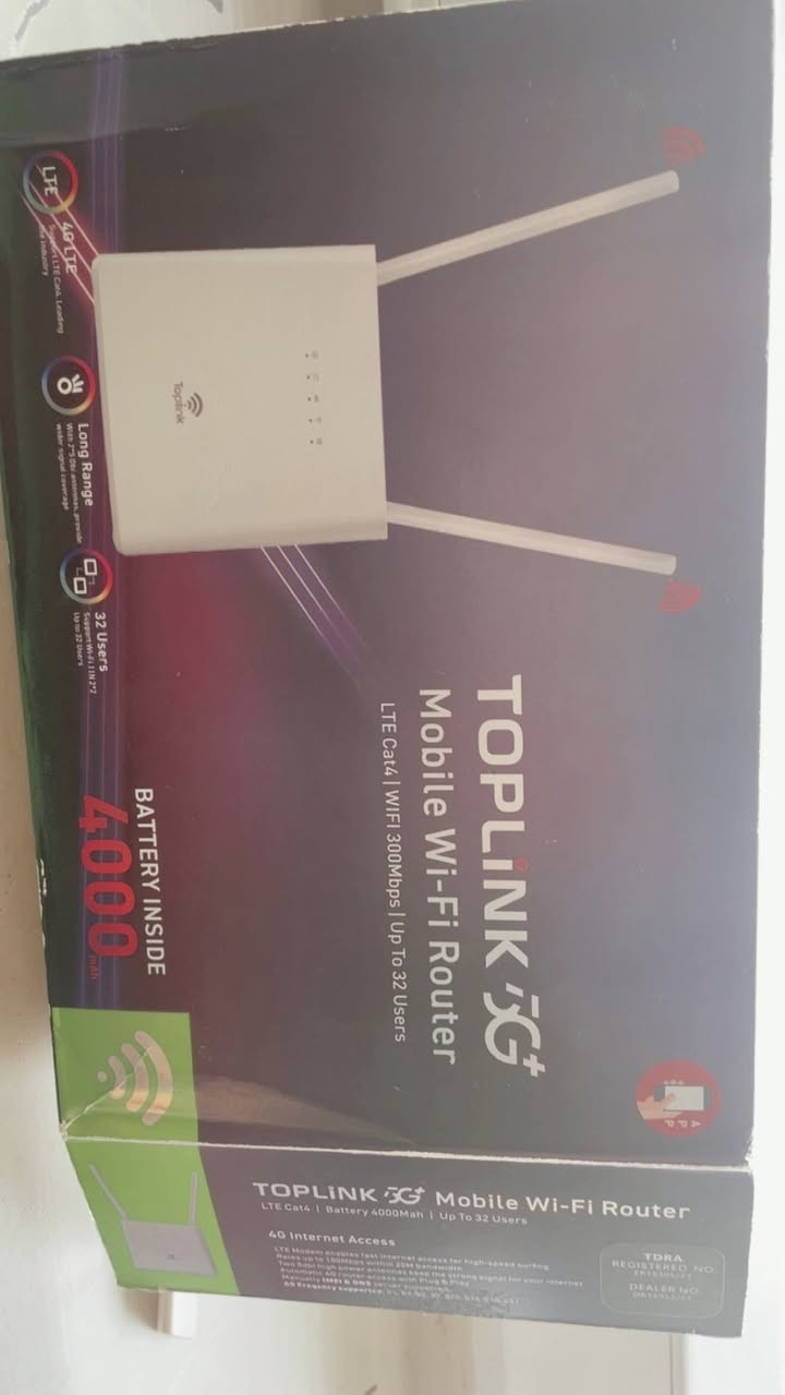 للبيع راوتر 4G سمكرت SIMللسفر او المكاتب سريع جدا 
بس الشاحنه مالته نسيتهه بالدوام وملكيتهه جديد مستعمل شهر واحد
يدعم: 4G LTE Cat4
 • سرعة التحميل: لحد 150 Mbps
 • Wi-Fi: سرعة لحد 300
 • عدد المستخدمين: يوصل لحد 32 جهاز بنفس الوقت
تشغيل مباشرة بعد إدخال شريحة SIM
🔋 البطارية
 • سعة البطارية: 4000 mAh
 • بطارية داخلية، تشتغل بدون كهرباء
 • وقت تشغيل طويل (مناسبة للقطع)
⸻
📶 الهوائيات
 • 2 هوائي خارجي
 • قوة إشارة أفضل ومدى أوسع
🔐 الأمان
 • تشفير WPA2-PSK
 • حماية شبكة واي فاي قياسية

⚙️ ميزات إضافية
 • دعم تغيير IMEI يدويًا
 • دعم DNS Server
 • منفذ LAN
 • يدعم أجهزة: موبايل، لابتوب، تابلت، كمبيوتر
📡 الترددات المدعومة
 • FDD:
 • B1
 • B3
 • B5
 • B7
 • B20
 • TDD:
 • B38
 • B40
 • B41
متوافق ويا أغلب شبكات العراق


**إذا كنت صاحب هذا الإعلان وتريد حذفه لأي سبب، رجاءا أرسل رسالة إلى الدعم الفني**