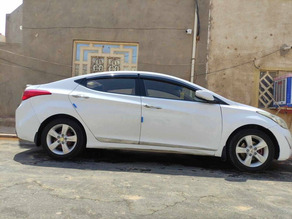 النترا 2013 اربيل كير و محرك و تبريد و حدادية مكفولات رشات صبغ بدون حادث السعر 105 و بيها مجال
*********** النجف, العراق
