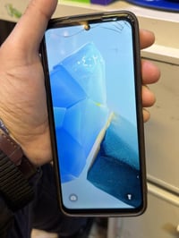 انفنكس هوت ٣٠ بلاي • ١٢٨ • شاشة مكسورة