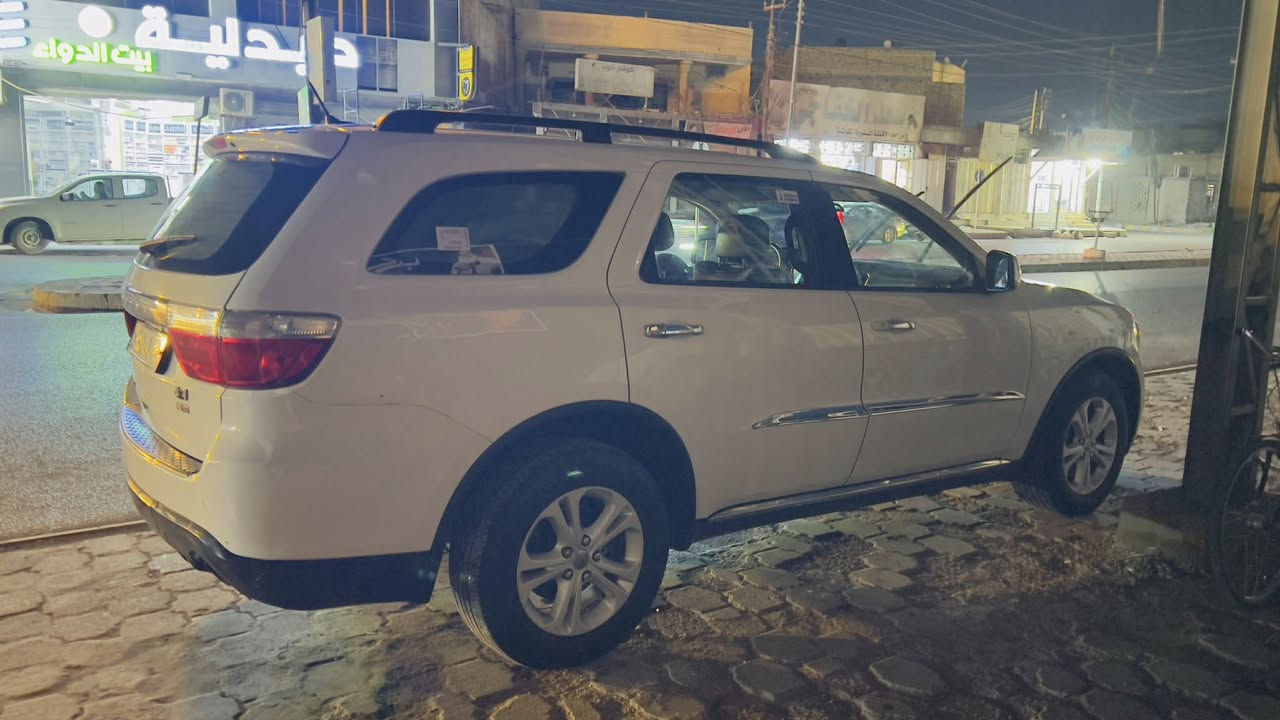 السلام عليكم اخوان دوج دورنكو لبيع موديل ١٣ وارد خليجي كفاله عامه بيه بارد بصيط السياره بسمي رقم بصره جاهزه مابيه اي نقص تخم تاير جديد حداديه كامله مكمله مابيه اي نقص العنوان الناصريه مركز اي استفسار اتصل ع رقم *********** السعر خاص
