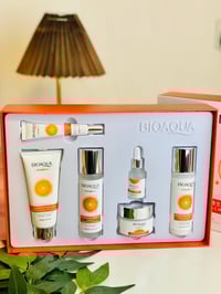 فيتامين سي كوري • تفتيح البشرة • ترطيب عميق