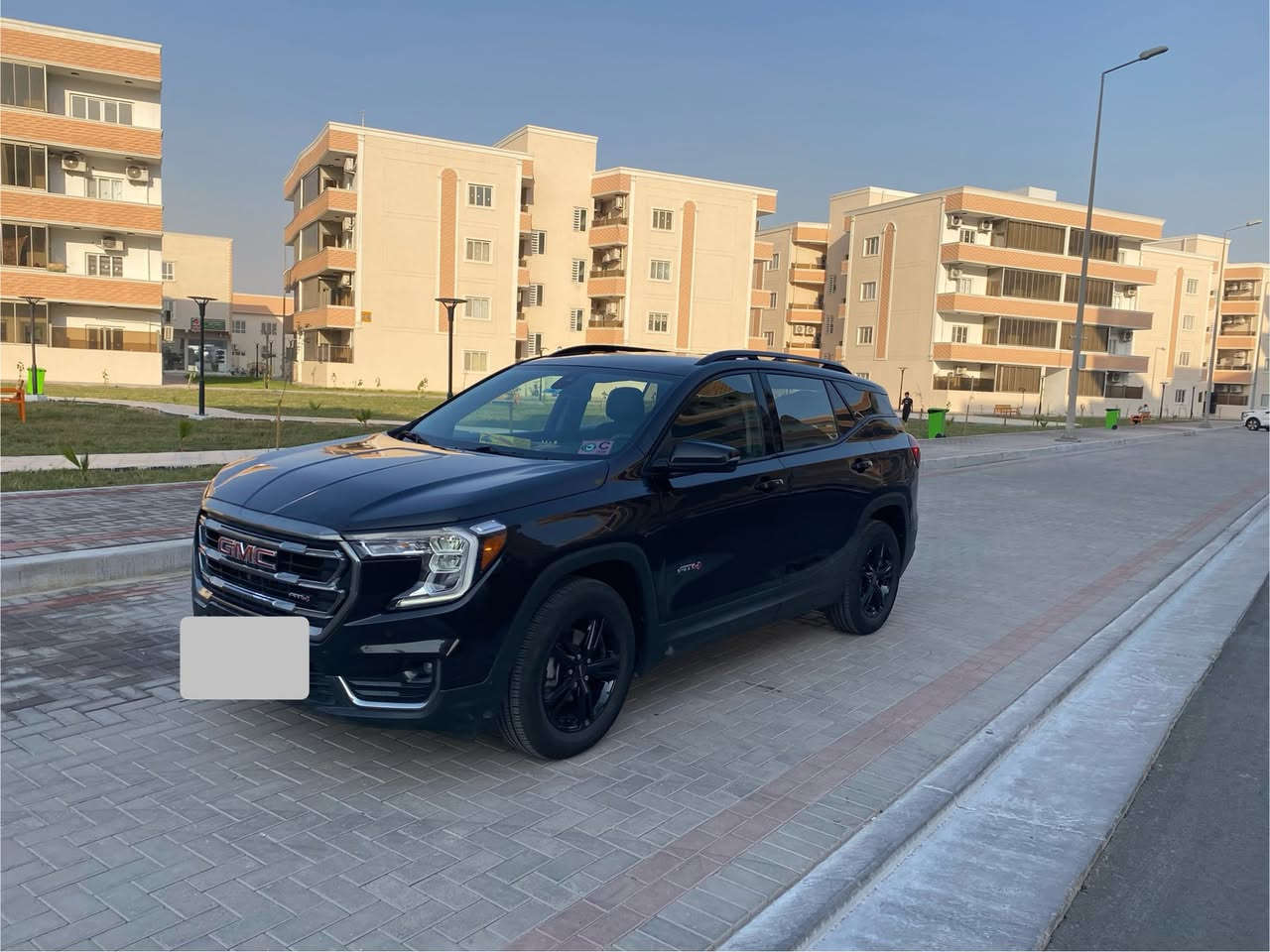 السلام عليكم
للبيع 
تيران موديل 2022 
فئة AT4 
الرقم بصرة
ماشية 86 الف كم 
محرك 1500 تيربو .. 
محركها مبدل طابوكة كاملة مال كصة.
حادثها بيبان جانبية ايرباك بردة طاك بس .. وهذا رقم الشاصي 
3GKALYEV6NL180582
‎كاميرات
‎رادارات 
‎كشنات جلد 
‎كشن هزاز للتنبيه 
‎جنطه كهرباء تفتح وتغلق بالقدم 
‎فور ويل
هواي مواصفات بهاي الفئة 
باتري جديد
معروضة ب 180 $ وبيها مجال  
للتواصل واتساب  *********** او راسلني عالخاص
