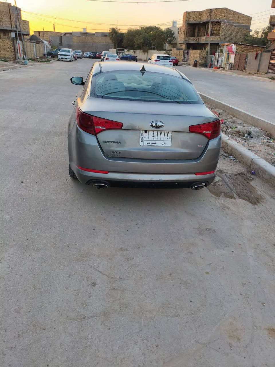 السلام عليكم اوبتما وارد امريكي موديل ٢٠١٣ محرك ٢٤٠٠ رقم بابل مشروع وطني مكفوله من الضربه والتبديل بيها صبغ بس البنيد فقط
شاصي ولغد وتكم وحوض كفاله وضع شركه 
محرك وكير وصدر جديد تخم تاير جديد تبريد تتدفئه شغال سياره جديد مال بيت برغي مامفتوح بيها على وضع الشركه 
مكاني بابل 
السعر ١٠٥ 
رقمي ***********
