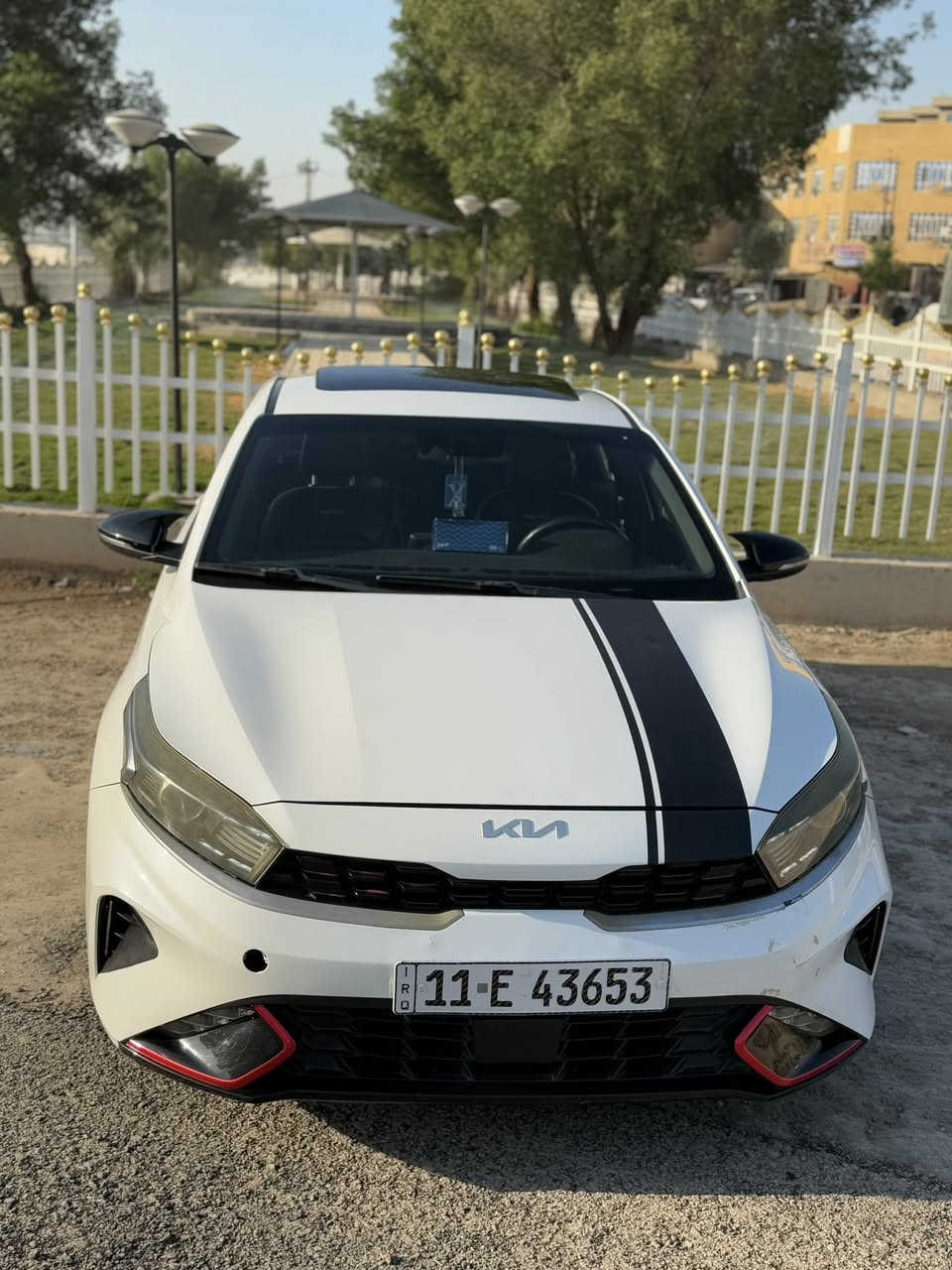 السلام عليكم
فورتي جيتي لاين 2023
فول مواصفات للاخير 
ماشيه 53km
ضرر السياره تخريب من امريكا فقط 
السعر 175 وبيها مجال بسيط 
للاسفسار ***********
