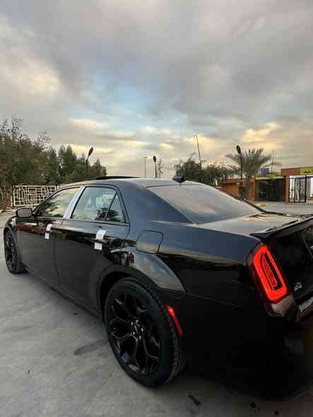 سلام عليكم 🤚🏻
بيع مستعجل 📍
كرايسلر اوباما 300S 
2018 اصل دبل لحية بلاد 
المحرك : . v6. 3600.

وارد كندي مكفوله كفاله عامه من الصبغ والتبديل والفتح حتى من البارد 
كير محرك بشرط برغي ممفتوح 
ماشية 76 ميل حقيقي بشرط 
رقم دهوك باسمي سنويه جديد هزه فحص جديد تحويل بشرط
 
📍مواصفات الS فول 1/1 
📍بصمة تشغيل 
📍بانوراما 
📍تشغيل عن بعد 
📍شفتات استيرن 
📍نضام سبورت 🏁
📍كشنات جلد بلاد S
📍 كشنات كهرباء 
📍كشنات تدفئه 
📍تدفئة ستيرن
📍مثبت سرعة 
📍كامرا خلفية 
📍مري جانبي هيتر
📍حساسات 
📍دخول ذكي (بصمه)
.
وبعد مواصافات الS المعروفه 

للاستفسار اكثر الاتصال

*********** 
 
مكان السياره بغداد زيونة
