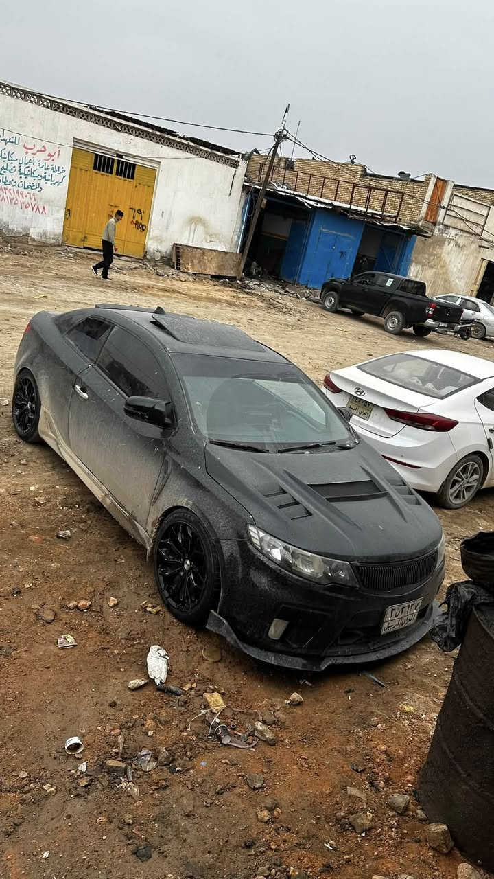 السلام عليكم 
للبيع كيا فورتي كوبيه موديل ٢٠١٠
سعره ٧٥ ورقه 
سياره فول بصمه تشغيل عن بعد 
مكينه ٢٤٠٠ 
سلايد روف طكتين
كسنات جلد تدفئه 
تبريد ثلج شادله مروحه سورنتو عاصفه
انسى شي اسمه فصله 
سياره نصبته حلوه كلش 
مصبوغه عام بسبب جانت مغلفه وصبغته 
وسياره محتاجه تتبولش لين لسه مبولشته 
حادث سياره جنطه مواصل للحوض كلش 
دواخل سياره جديده بمعنى كلمه 
السياره سنويته صاقطه والكردي صديقي تريد تحويل تريد وكاله حاضر 
السياره اكفلك اولياته وشاصيه والكص 
عنوان سياره القادسيه الديوانيه 
رقم هاتف ***********
