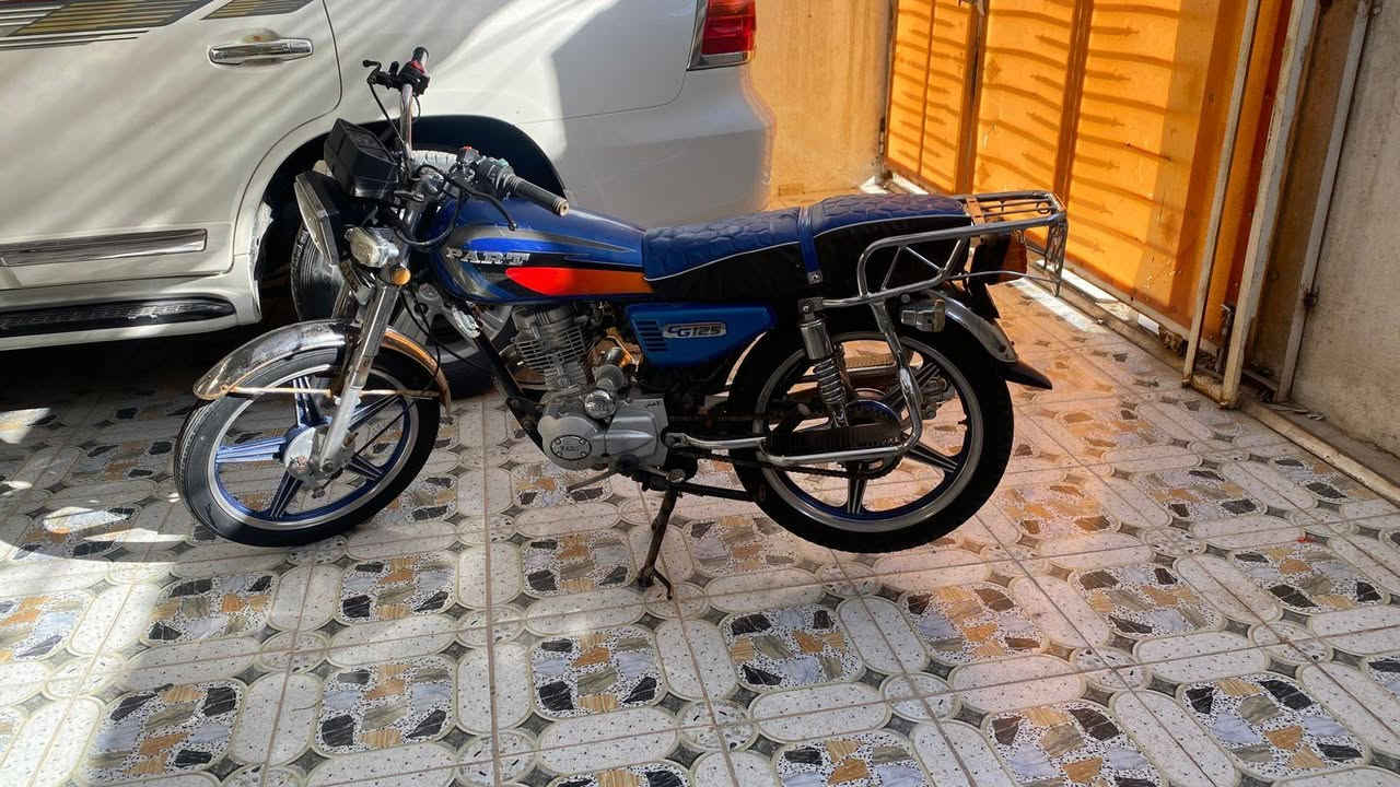 السلام عليكم ورحمه الله وبركاته
بارت موديل 22
اوراق اصولي مفتوحه فقط بستم 
سعرها 700 وبيها مجال للاستفسار اكثر 
متواجد ع الواتساب ***********
مكان الدراجة الناصرية مركز الادارة المحلية
