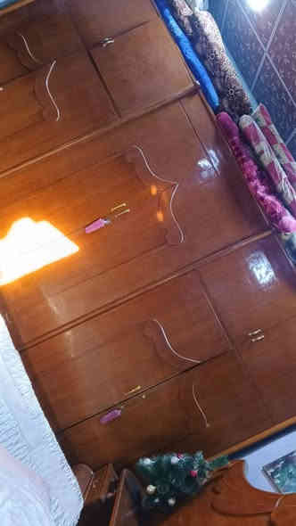 سلام عليكم غرفه نجاره للبيع سعر 700 مكان طويريج للتوصل ***********
