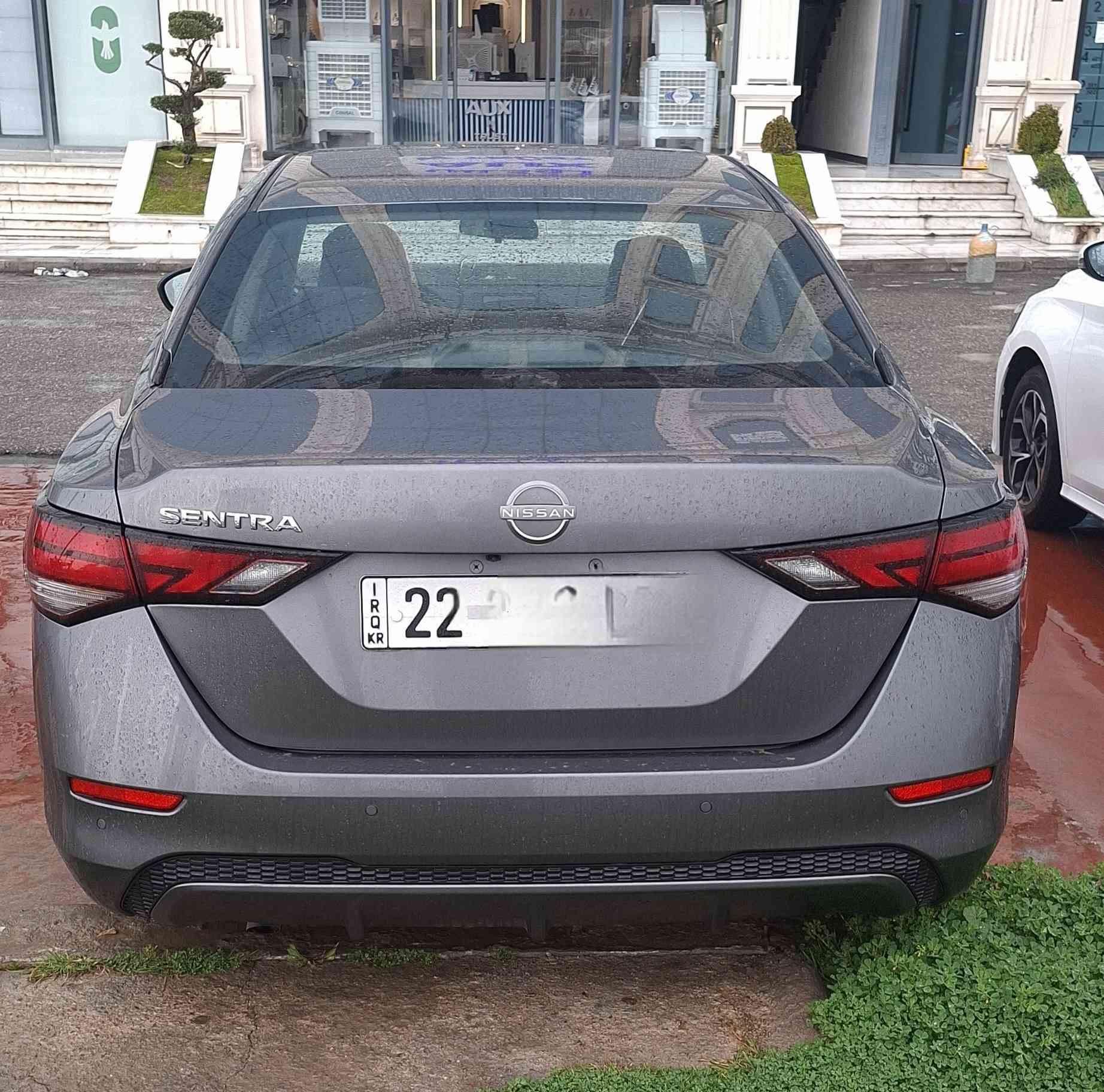 نيسان سينترا S موديل 2024 رةنكى نفطى بيش و بشت كبس دعاميش بةشةرت جامرلغ و دةركةى لاى سكن بوياغه و ناو دوسه توزيك تعديله رسمى حادسةم دانايه ئيرباك تةنها شانى سيستةمه سويج بصمةيه و بيش و بشت راداره 59400 كم رويشتيه 5295-453-750 أربيل, العراق
