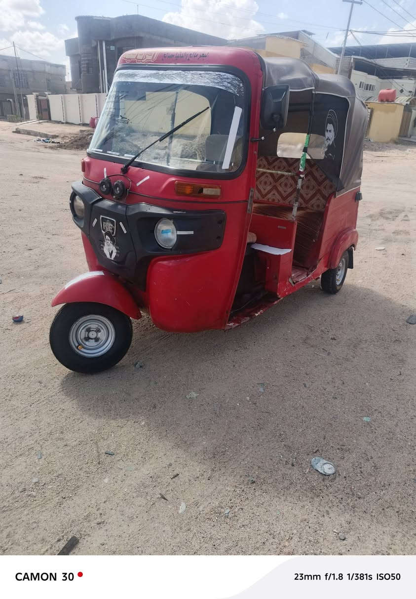 سلام عليكم تكتك البيع باجاج تكتك حلوة بس بية خياسات جوة بلدوسة مجفتة مرة وحدة تكتك مال شغل وسعرة مناسب وراق صولي مديل 2017 سعر 3 ملايين وبية مجال ***********
