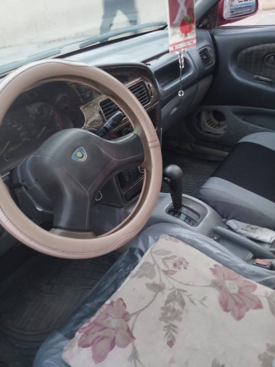 سلام عليكم بروتون البيع 2005 السياره مصبوغه عام الجماليه فقط سياره جاهزه اي نقص  مابيه
 كهربئيات جاهزه حداديه جديده تخم تايرات جديد محرك نظيف السعر 35 وبيه مجال رقم الهاتف ***********
