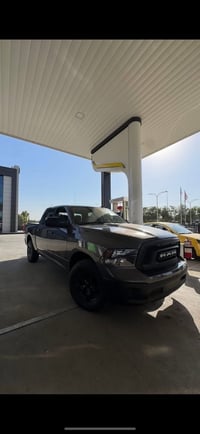 🌹 رام كلاسك 2023 6 سلندر ( تترقم شمالي) لون فيراني  السيارة نضيفة ✅ با...