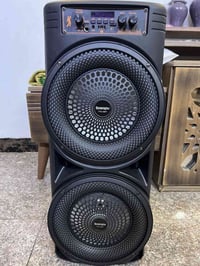 دمام • سماعة كبيرة • صوت عالي