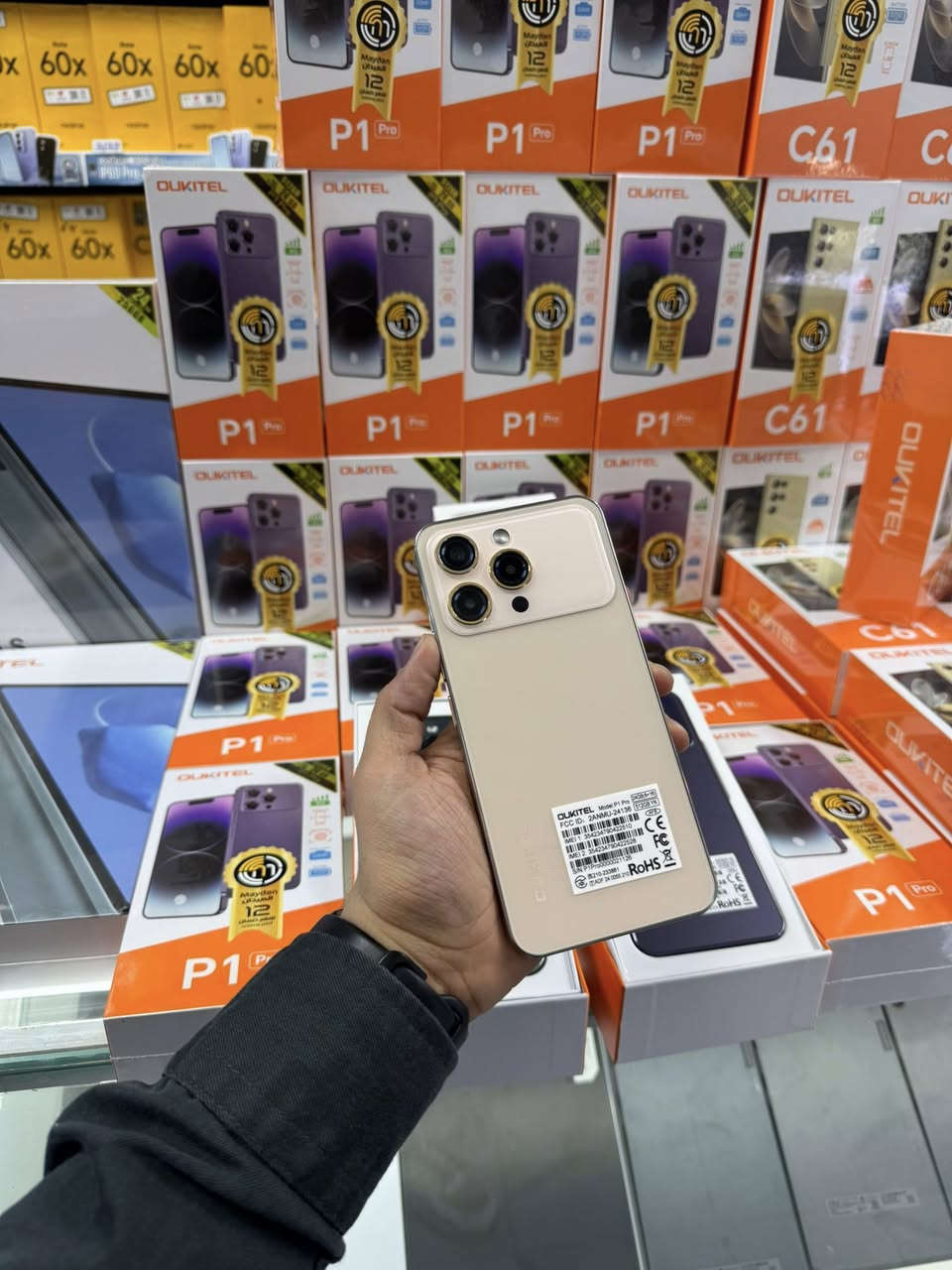 يوجد جميع الهواتف و الاكسسوارات
جمله + مفرد 
للتواصل ***********
