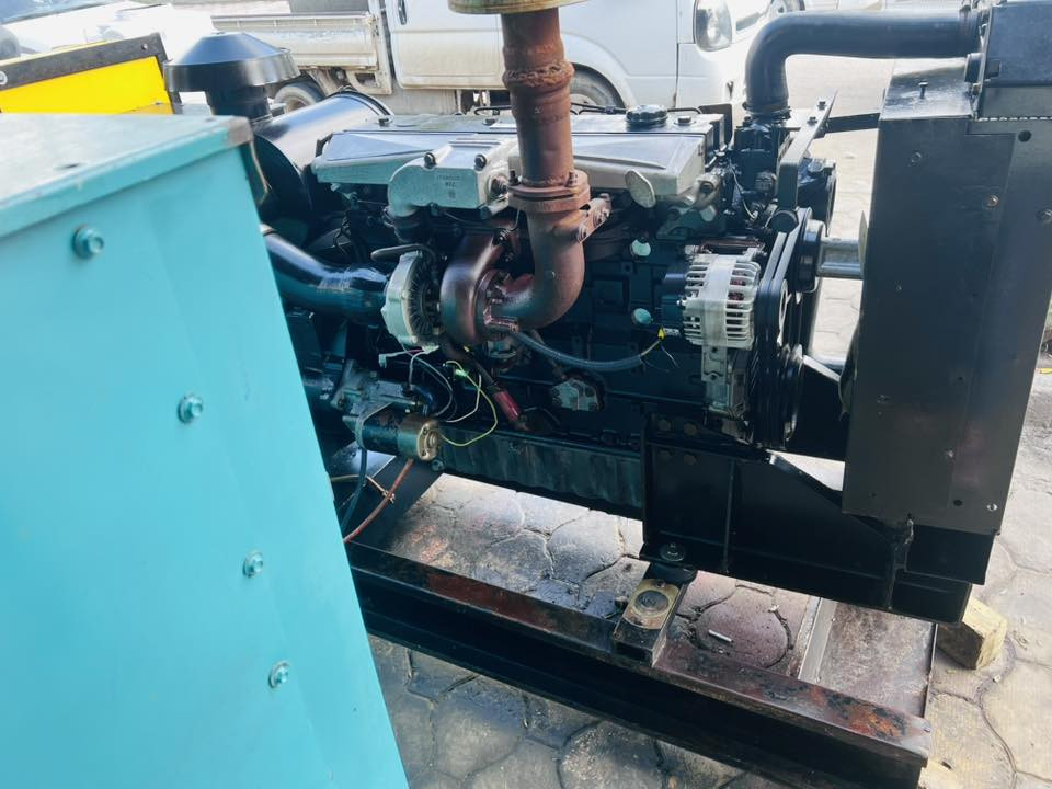 #جديدنا
نوع المحرك:بيركنز انكليزي 
القدره:100KVA
المحرك:6بستم سوبر 
نوع الملف:لوري سومر فرنسي
مع سسستم بروتكشن كامل للحمايه ونظام اوتو Ato
 الهاتف:***********
***********
