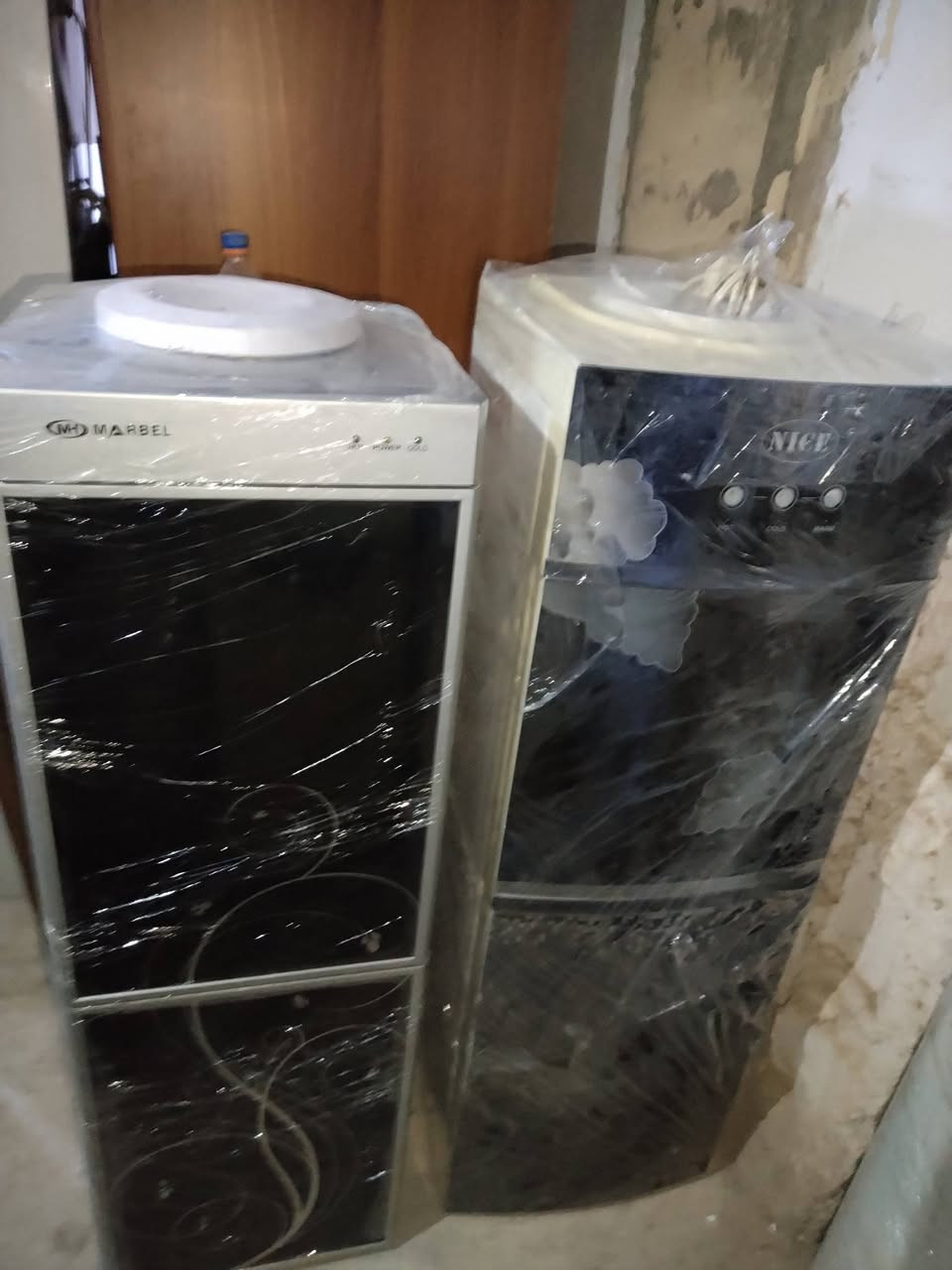 برادات للبيع كلمن وسعره من ٣٠ لل ٧٥ شرط نظافه
ديالى منطقه سيف سعد بالخدمي مقابل محطه الكهرباء الجديده قرب جسر الغالبيه مقابل مكتب لمسات العماره للمقاولات
***********
***********
