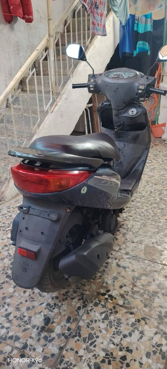 سلام عليكم بريز ببغاء للبيع دراجه جديده وكله بلاديه مختمه ولون مميز كفاله وختم واحد ويه المكينه مطابق حته الملاح مختم بيه زنون منضومت دبل اشاره لد قفل جنطه قفل ستيرت قفل جوزه كله شغال كيلو متر طوافه كامله للخير بيه ملاحضه كلج امامي نص عمر فقط سعره 1100 مكاني بغداد الزعفرانيه ***********
