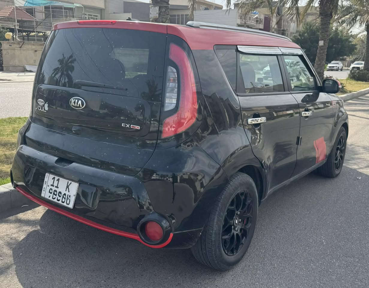 السلام عليكم للبيع كيا صول ٢٠١٥ وارد امريكي داخله كلين بدون حادث وصار بيه حادث في العراق باب السائق مبدل ومصبوغ السياره حلوه وجاهزه مابي اي نقص ماشيه ٦٢ الف محرك ٢٠٠٠ gdi كير محرك كفاله مري شفط ويل كب فول تحكم ستيرن شاشه ويل كب سنويه باسمي والسعر ١٠٥٠٠ وبيه مجال واي استفسار الاتصال على الرقم ***********
