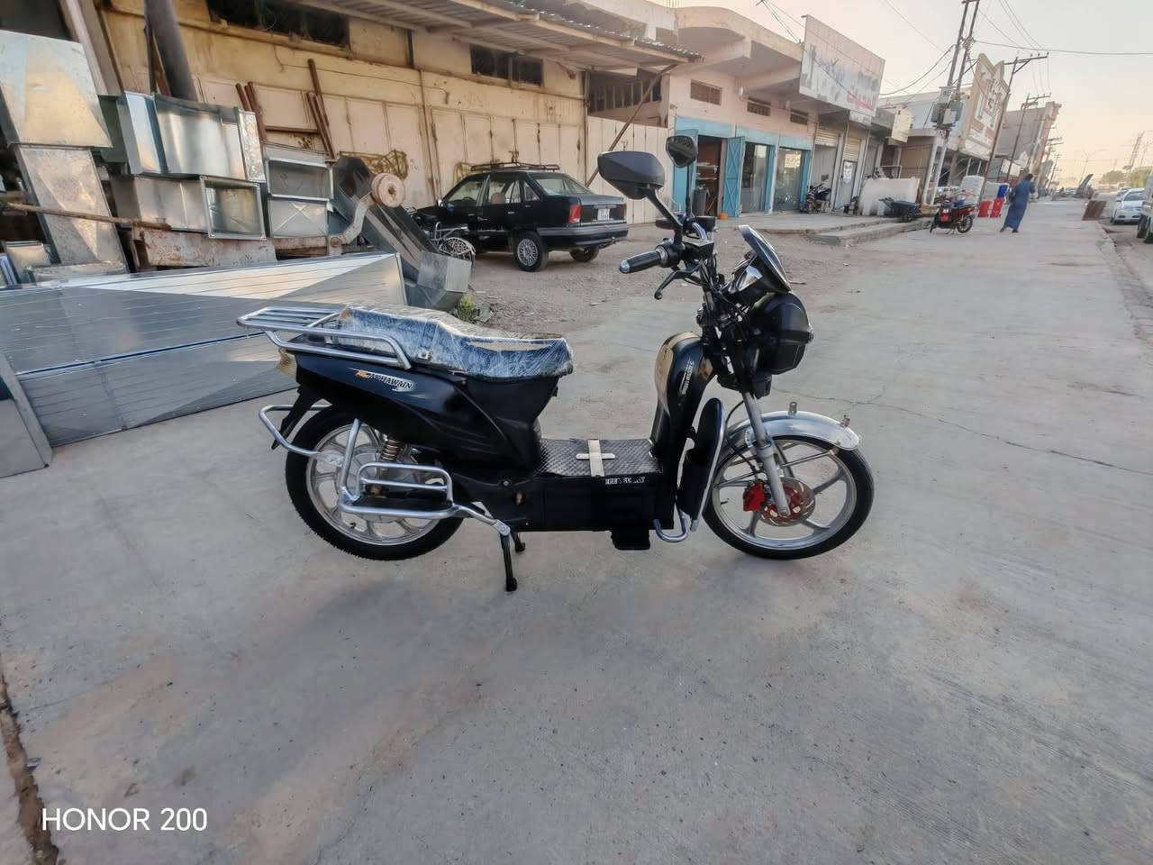 سلام عليكم مطور شحن نضيف حيل بطاريات جدد شاشه جديده تاير جديد شاحنه جديده بطاريات 46 امير كامل من كلشي إذ تريد تحسبه يطلع عليك الكشر بلاش سعر 350 الف وبي مجال قليل حك الجيه.  ***********

