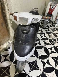 دراجه بتره للبيع مامفتوحه الدراجه  السعر 400  الرقم ‭0788 570 3742‬