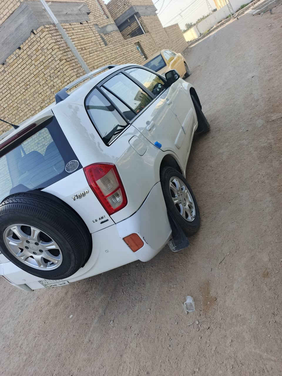 السلام عليكم
شيري تيگو موديل 12 سياره فول كفاله عامه تبريد ثلج  مكينه وگير و تخم تاير جديد حداديه وكهربائيات و گشرها موس ومابي خياس مصفره غرامات سنويه صار 15يوم انتهت (السعر 50 وبيها مجال بسيط) 
تواصل 
***********
