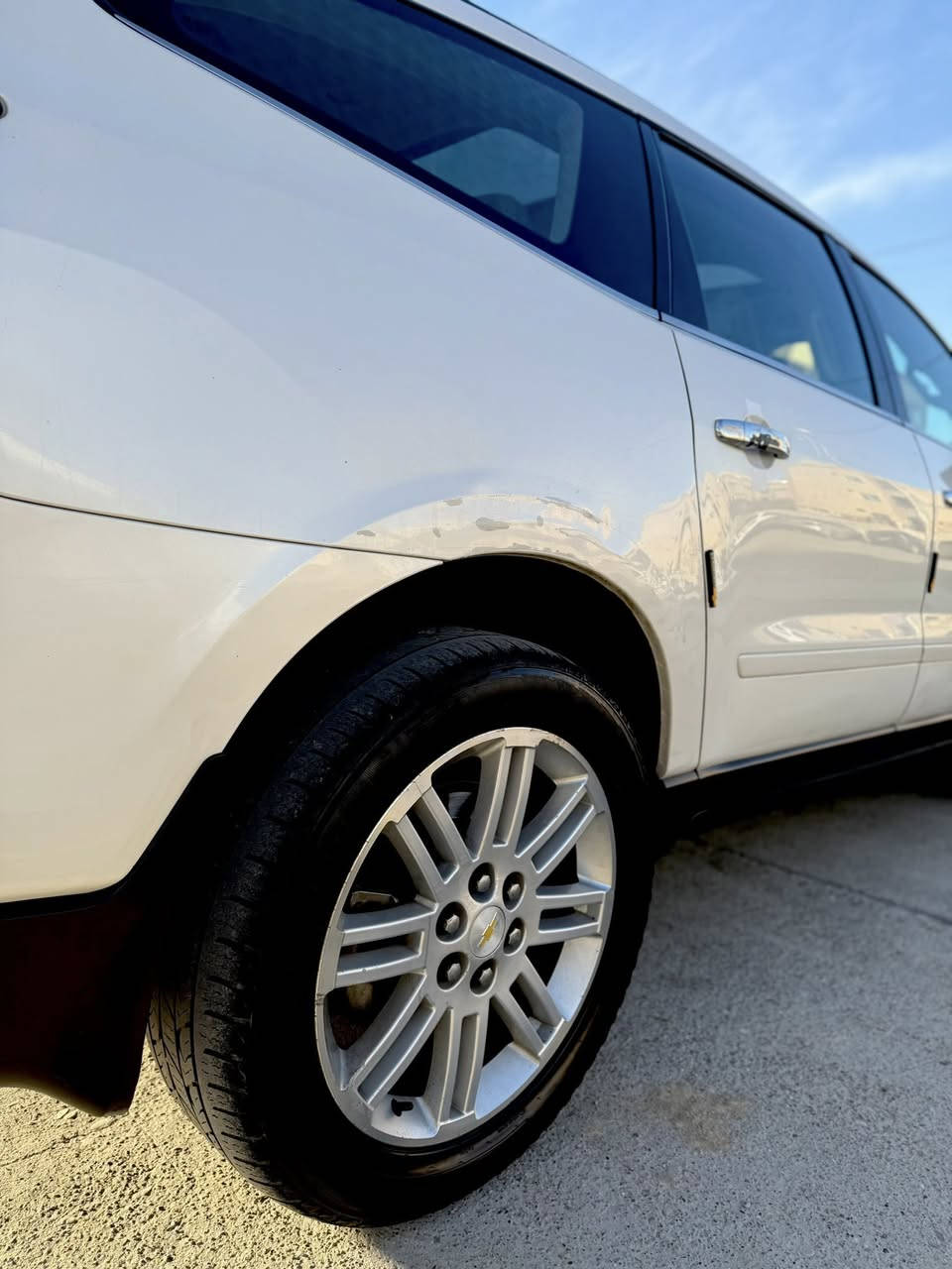 موديل (15)
LT.  فول مواصفات 

رقم اربيل بسمي 

محرك عليها جديد 

السيارة بيها بارد فقط 

مكان السيارة   كركوك 

السعر :-130 وبيها مجال خاطر الجية. 
***********

بيع مستعجل
