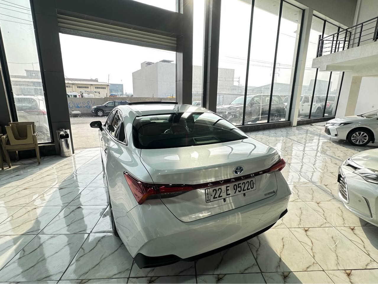 تويوتا أڤلؤن
موديل-2024
تجميع-صينى
مواصفات-فول- 
كيلومتر-11000
محرك-بزين-هايبريد
0750 711 5442
0772 152 5442 أربيل, العراق
