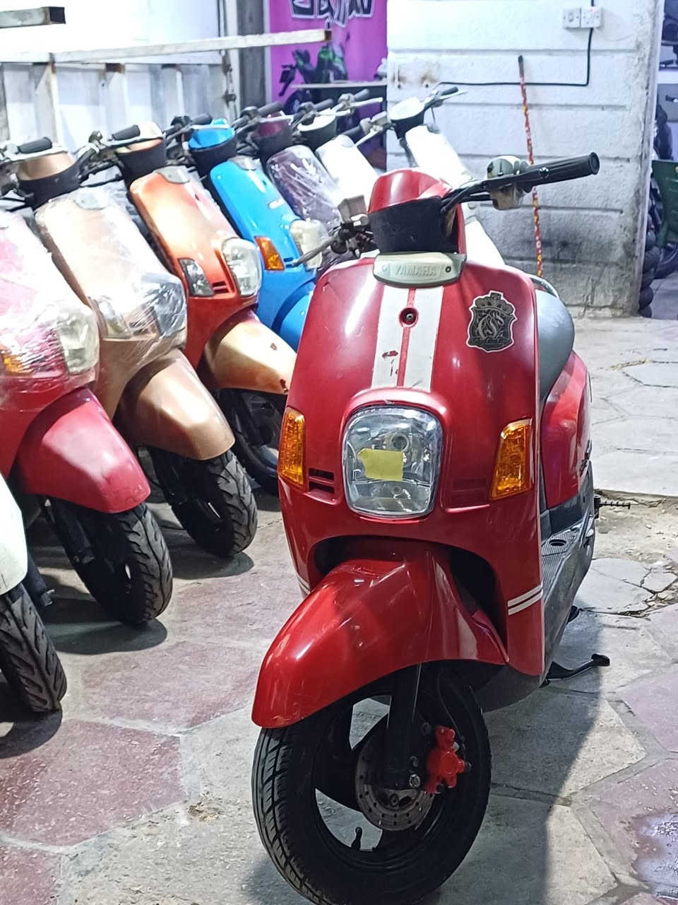 توفر لدى معرض محمد لتجارة دراجات النارية
بوليس كابريتر 

بوليسي كابريتر داخل كريمي

بوليس كابريتر داخل رصاصي

بوليسي مسطرة 

ماكس عدله

مزود وعادي

فلة جميع الوان

سكنس جبلي 

بطة دبل وتك 

العنوان كربلاء

خدمي حي رمضان

مقابيل مول الإبراهيمي 

معرض  محمد 

***********

***********
