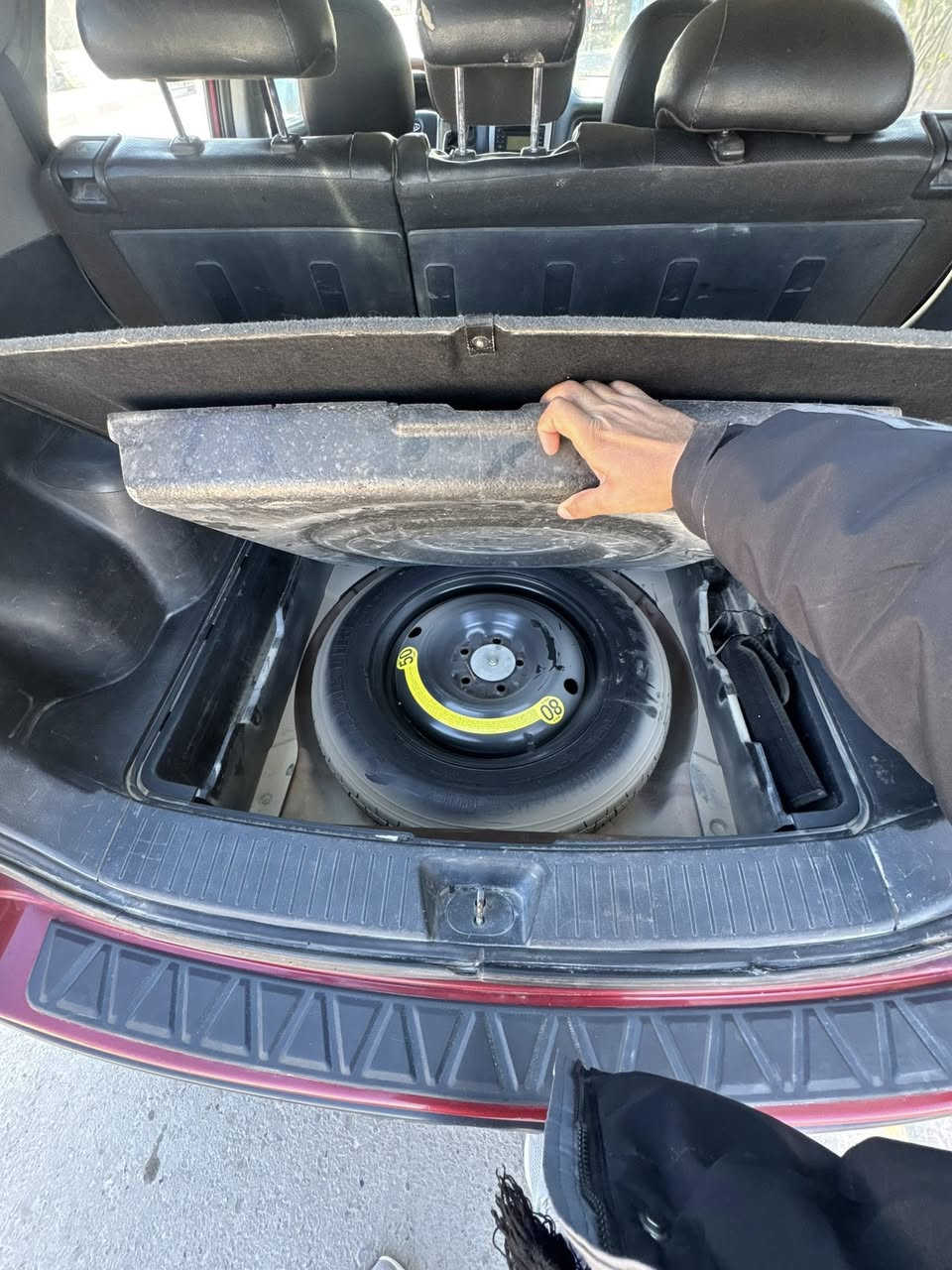 السلام عليكم
كيا سبورتج 2010 محرك 2000دوش خير من الله كير تمام

صدر امامي خلفي جديد تخم تاير كشنات جلد كشنات تدفئة  تبريد تبريد بيانو تحكمات ستيرن كاملة من كلشي مابيها اي نقص بيها مكانات صبغ اني ابيع حزام هيه مو حزام بيها 5قطع تقريبا صبغ 

السعر 94 وبيها مجال 

مكاني واسط الصويرة

***********
