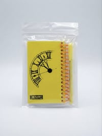 دفتر ملاحظات سادة 90 ورقة + قلم اختيار عملي ومناسب للاستخدام اليومي .....