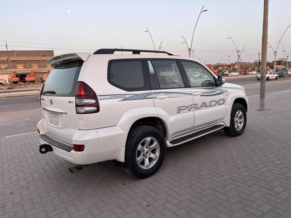 سلام عليكم برادو موديل 2007 بصره تحويل ثاني يوم 
خليجي كفاله عامه من الضربه والتبديل والصبغ  والبارد 
مكينه گير تبريد حداده تخم تاير كله جديد السياره ع وضع الشركه مامتعوبه
4سلندر 
7راكب 
السعر:160
للأستفسار الاتصال ع الأرقام التاليه
***********
***********
