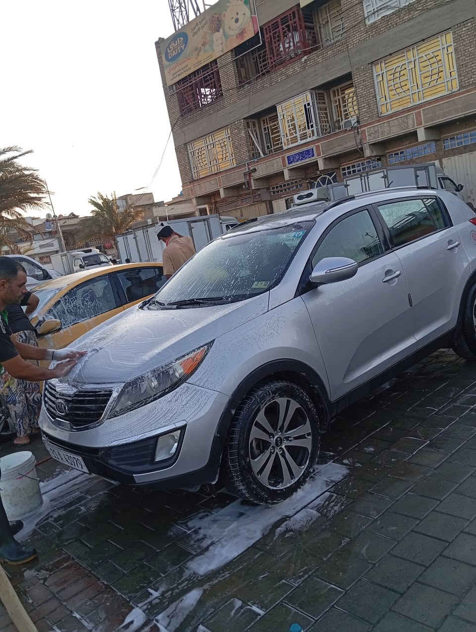 السلام عليكم سبورتج موديل 2011وارد امريكي السعر 123جراد بسيط بالقماره مال الشمس والمكينه مجفته تراي البصره *********** بغداد /مدينه الصدر
