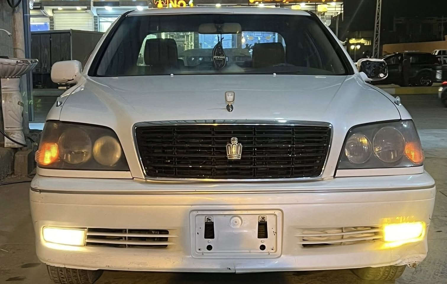 السلام عليكم 
ملكة 
ادوات ادوات 
سيارة حلوة
اصل كرستال 
ابو عيون 
كير مكينة 
ديفور
حدادية 
تخم تاير 
دواخل جديد
عضمها جديد 
بيه طخة بسيطه 
لون ابيض صدفي
صلاح الدين بلد 
السعر ٣٠
***********
