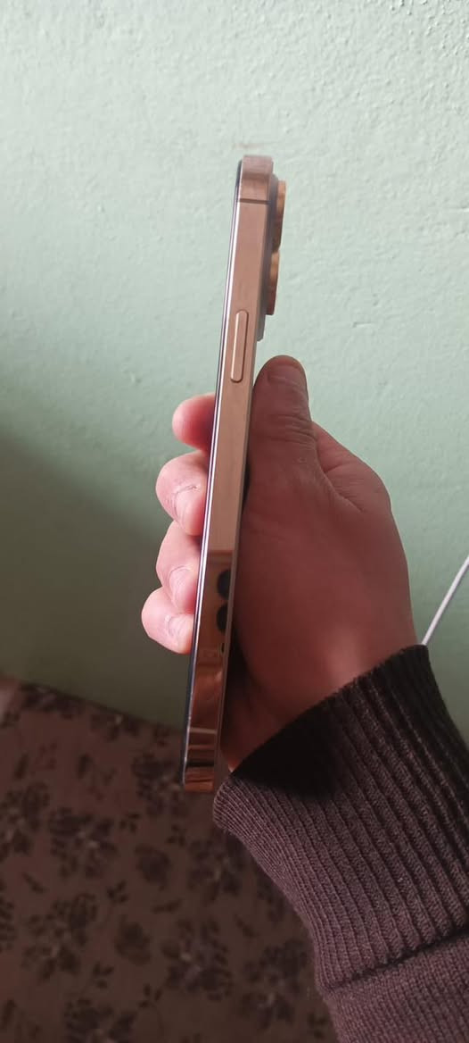 اخوان آيفون ١٣ برو ماكس اللون المميز ذاكره ٢٥٦ بطاريه ٧٨ الجهاز مامفتوح فقط مبدل بي ضهر وشرط بلادي وكامره x1 بل تحديث توقفت  الباقي شرط سعره ٦٠٠ للاستفسار. واتساب أو اتصال***********
