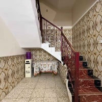 بيت للبيع ..  100متر الشعله شارع ستين  مقابيل شارع ابو طياره .. الطابق...