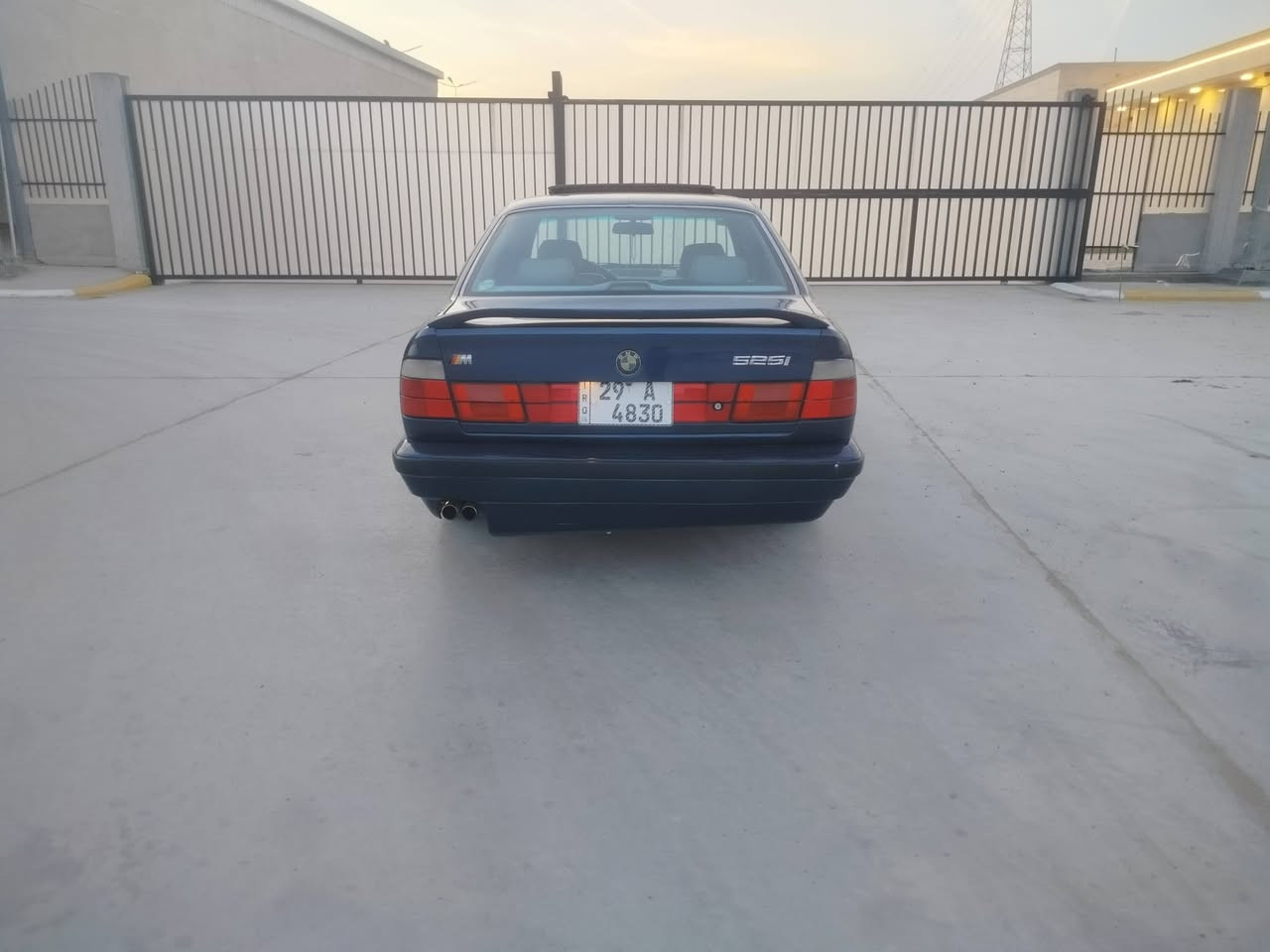 السلام عليكم بيم 525 وارد المانيا اصل رقم واسط مشروع وطني سنويه جديده لل 2029 وداخله هزه السياره بسمي  كفاله عامه  عده صبغ جماليه فقط كير مكينه حداديه تخم تأير تبريد كلهن كفاله ‏‪
السعر 65وبيه مجال مكاني واسط الكوت 
***********
***********
