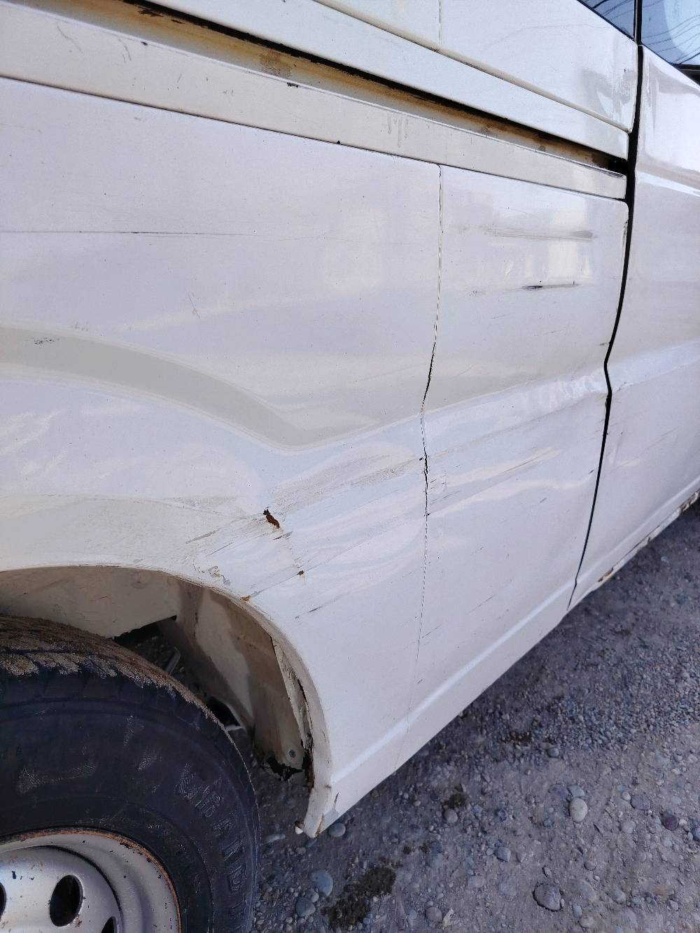 🔥 شيري 2013 – تحويل ثاني يوم / جاهزة
🚗 سيارة نظيفة وتشتغل دك سلف وتمشي
 مال خبزة بدون أي نقص.

🔹 محرك 3000 فيفيتي قوي
🔹 كير + اكسل بحالة ممتازة
🔹 تايرات تخم جديدة
🔹 صدر حدادية جديد
🔹 فلنجات جديدة
🔹 دبة راديتر اصليه جديدة
🔹 مراوح جديدة مال شركة
🔹 تبريد ممتاز جدا
✅ السيارة مرتبة وما تحتاج مصروف
👀 الباقي تشوفه بعينك من الصور.
💰 السعر: 70 و بي مجال بسيط بالسعر.
بغداد سبع البور
📞 اتصال أو واتساب:
***********
💬 رابط واتساب مباشر:
https://wa.me/9647766552258⁠