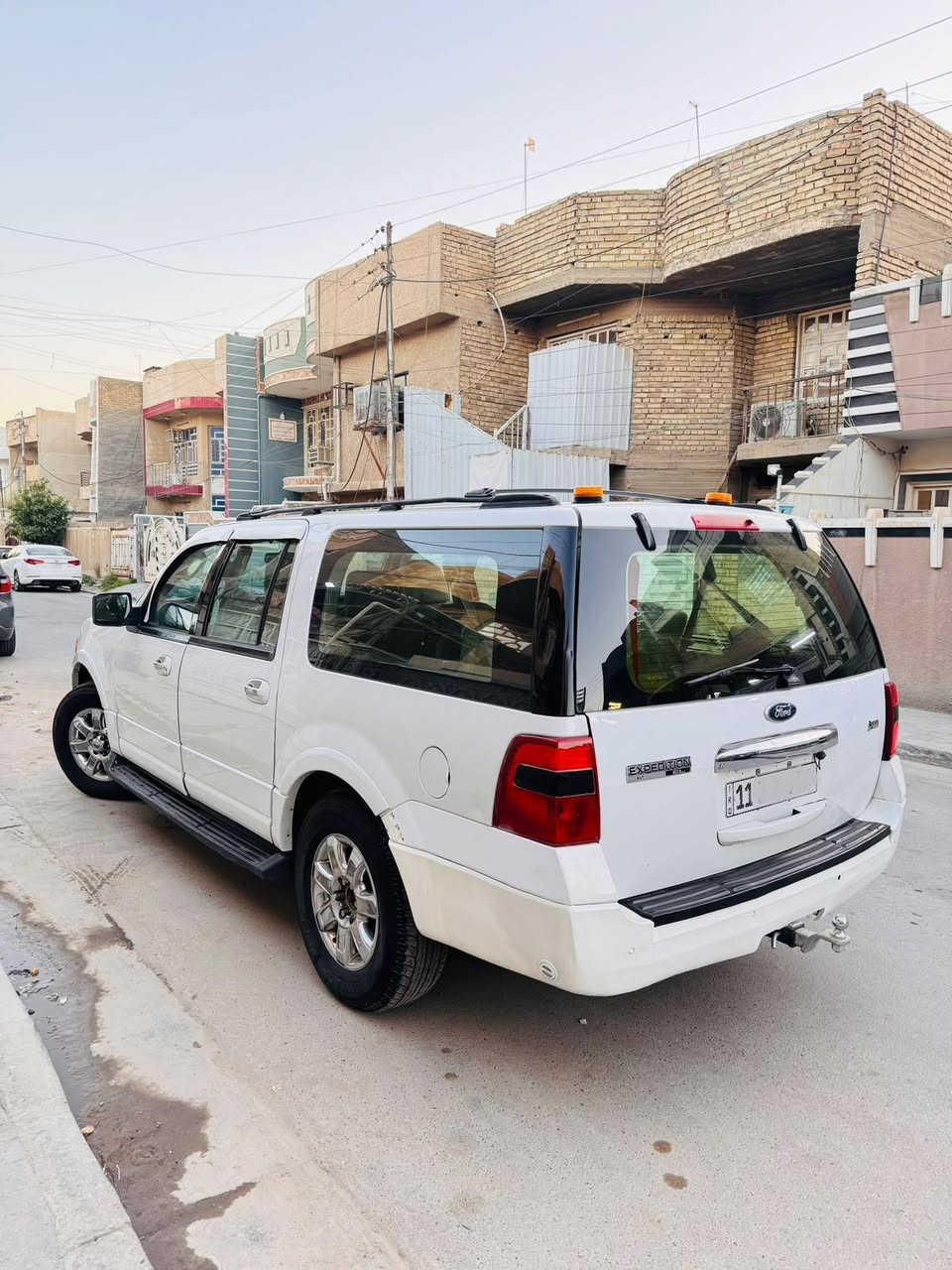 السلام عليكم
فورد اكسبدشن للبيع
موديل 2011
خليجي
رقم بغداد الجديد الدولي باسمي هزه جديده
السيارة حلوه وناعمه
بيها منظومه غاز  80  لتر
السيارة جاهزة
محرك 8 سلندر جديد قبل كم شهر بدلته
تبريد شغال
صدر أمامي جديد حداديه خلفيه جديده
تخم تاير جديد
مواصفات تحكمات ستيرن جهتين
اشاره بالمري
شاشة كامره
بيها صبغ جاملغ أمامي أيمن + جزء من البنيد طخه خفيفه
بدون دواخل
صور السونار بالمنشور
السعر 115 $
ماكو هيج سعر
مكان السياره بغداد / الكرخ
للاستفسار
 ***********

