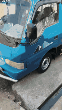 السلام عليكم سياره  فنتيره للبيع موديل 1997
مكفوله كير مكينه اكسل
مكينه بيه مسكر 4000 كرنفال
سوينه 2031
السياره بسمي رقم بغداد
تحويل ثاني يوم السياره مصفره من كلشي
مكان السياره بغداد الحسينيه المعامل
***********
السعر 73 وبيه مجال
والسوك كلشي بي
السياره جديده خيره من الله
