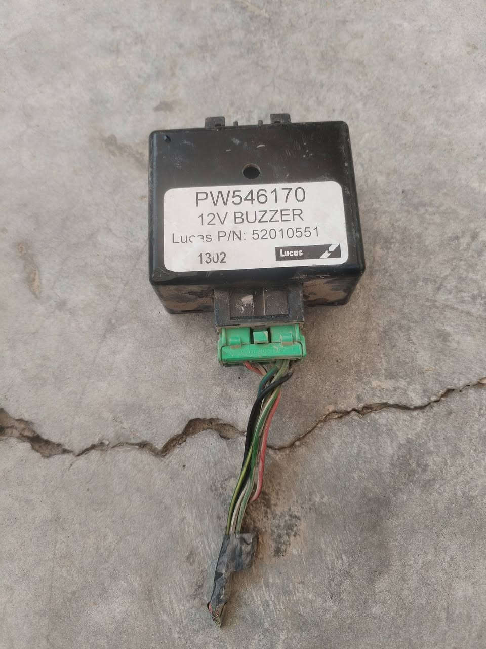 ***********
