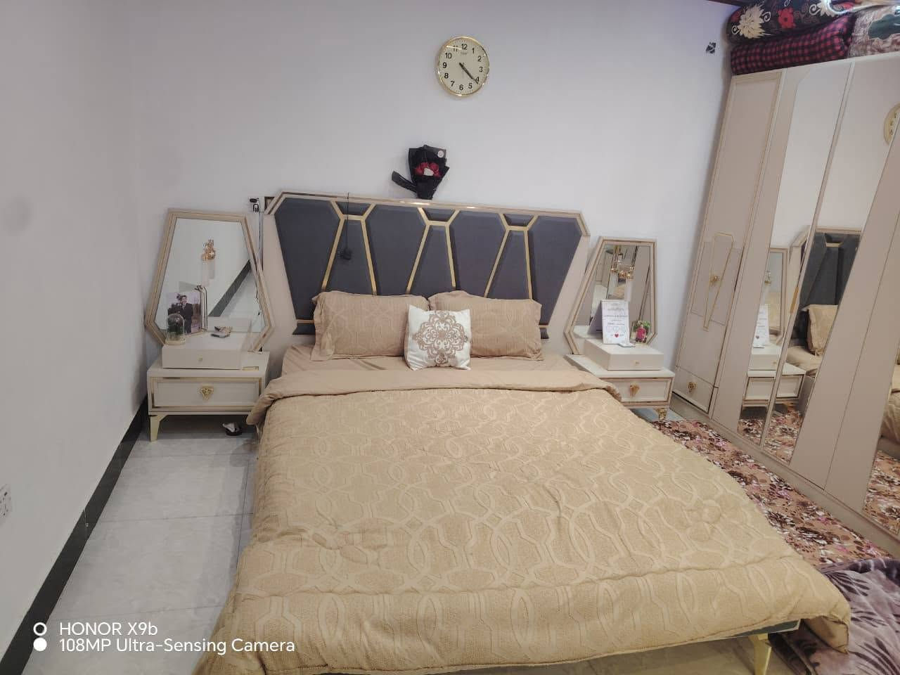 غرفه تركيه للبيع نضيفه مستعجل عل بيعتها اريد اشيل مكاني ميسان حي العسكري الاستفسار الاتصال او واتساب *********** عمارة, ميسان
