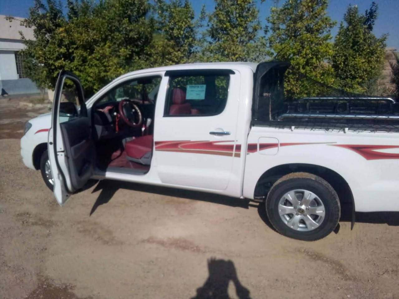 السلام عليكم بيكم تيوتا  للبيع الموديل 2011 شاصي.12مكفوله كفاله عامة محرك ما مفتوح ماشيه 168حقيقي رقم  الانبارانكليزي وتجديد سنويه لي 2030الاتصال *********** كير عادي
