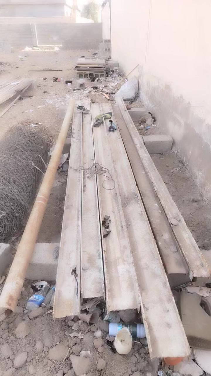 السلام عليكم اخون حديد للبيع
شيلمان عدد 6
زاويه عدد25
جنل عدد 4 
مكاني ديالى ***********
